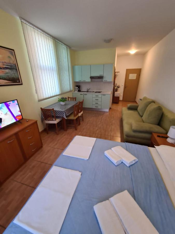 Apartmani Katarina Makarska Værelse billede