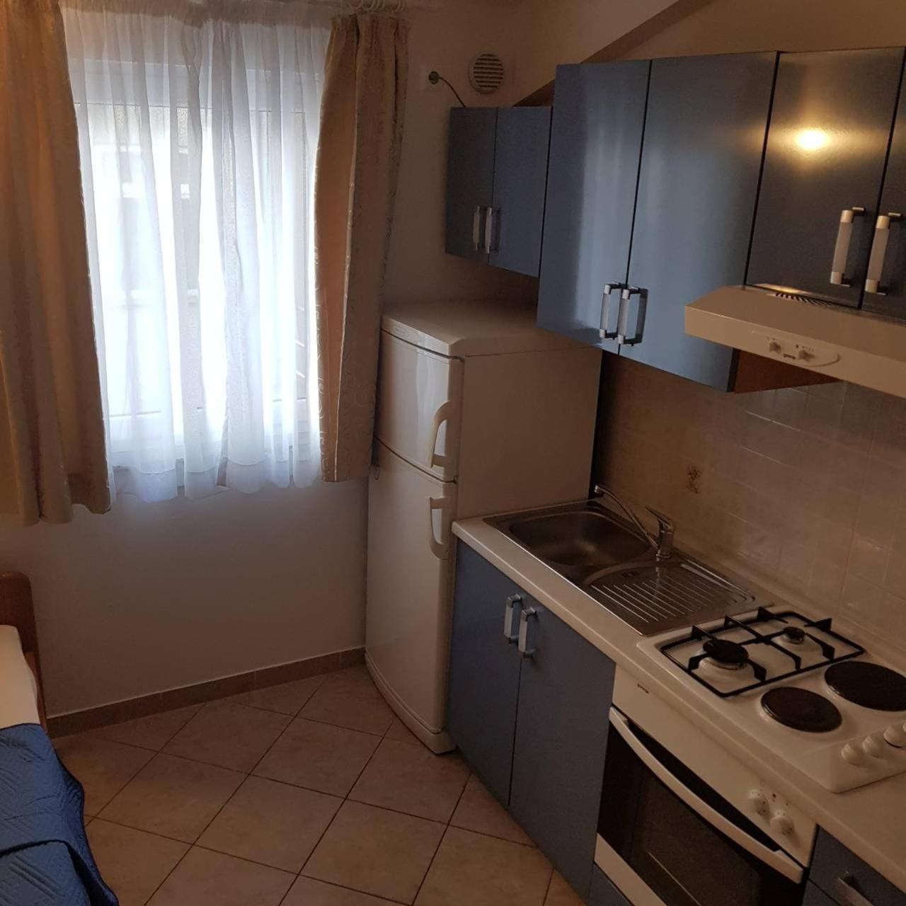 Apartmani Katarina Makarska Værelse billede